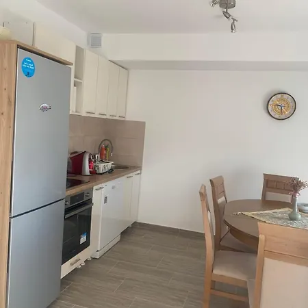 Stan Na Dan Djole Apartment